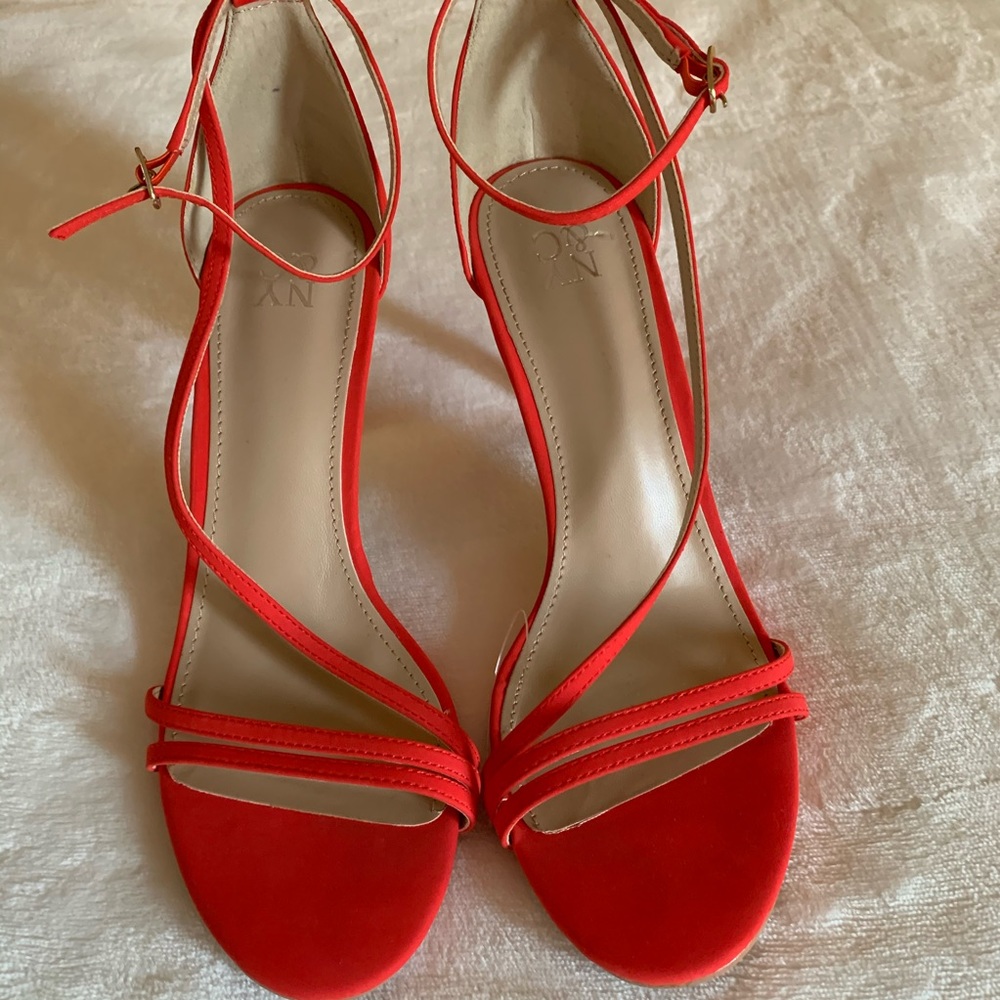 New - New York & Co heel sandals